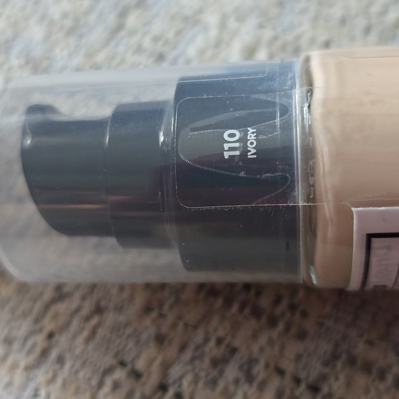 REVLON BRAND WOMEN'S COLORSTAY LONGWEAR MAKEUP FOUNDATION #110 IVORY BUNDLE-3 - Picture 6 of 8